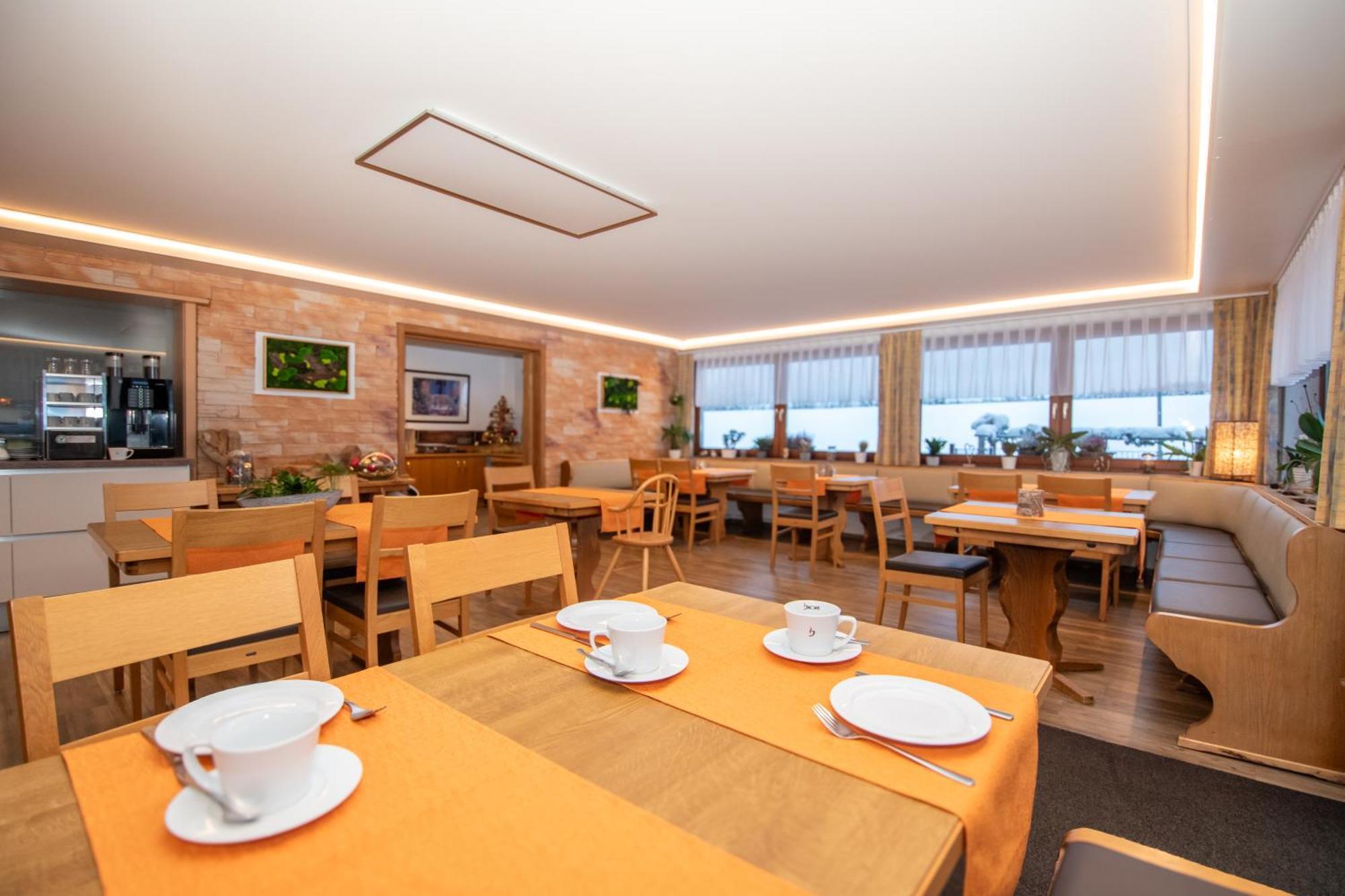 Landhotel Karin 프로이덴슈타트 외부 사진