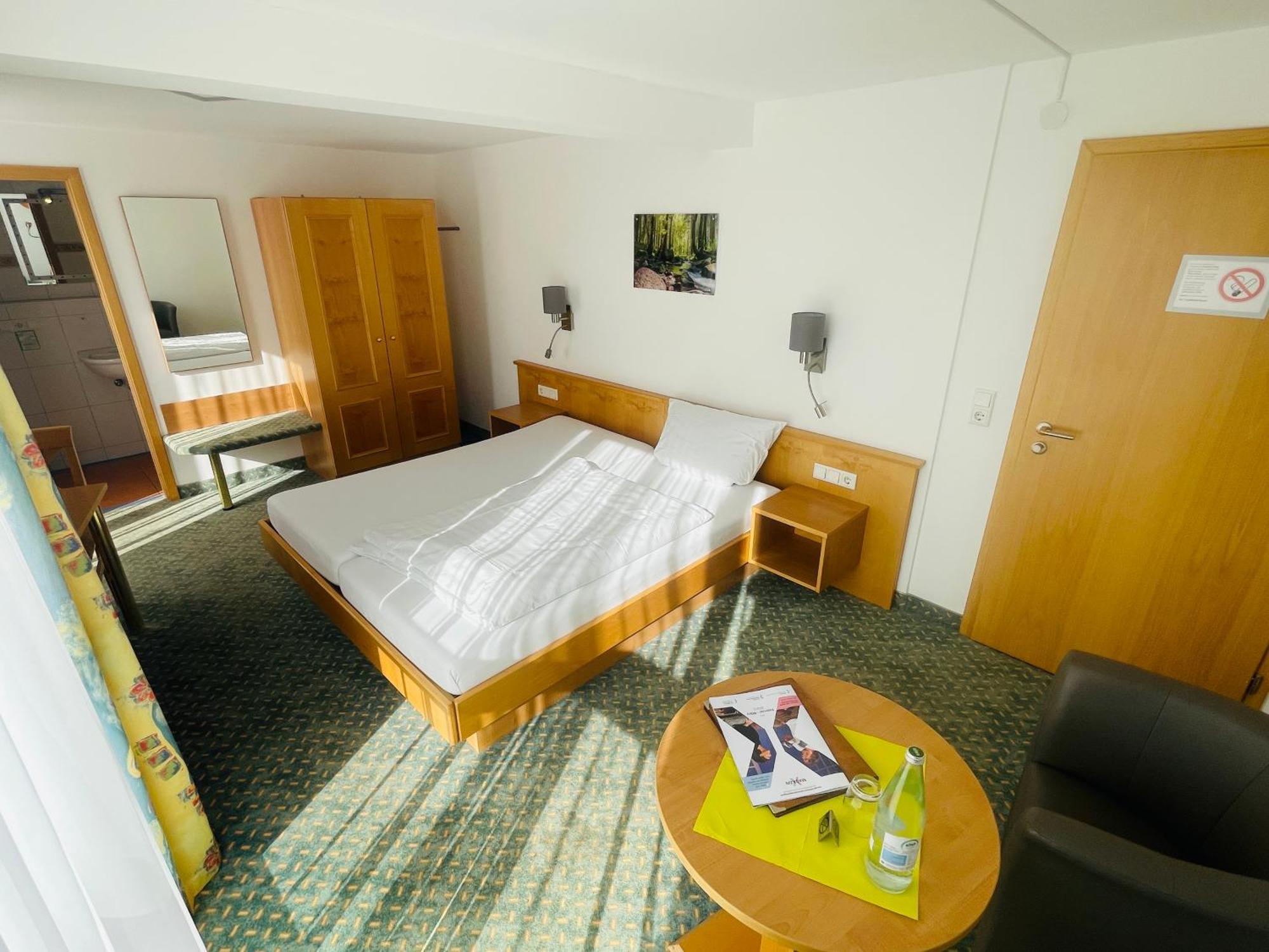 Landhotel Karin 프로이덴슈타트 객실 사진