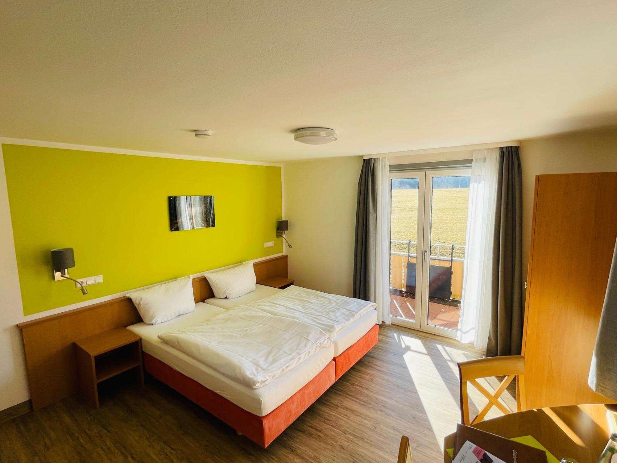 Landhotel Karin 프로이덴슈타트 외부 사진